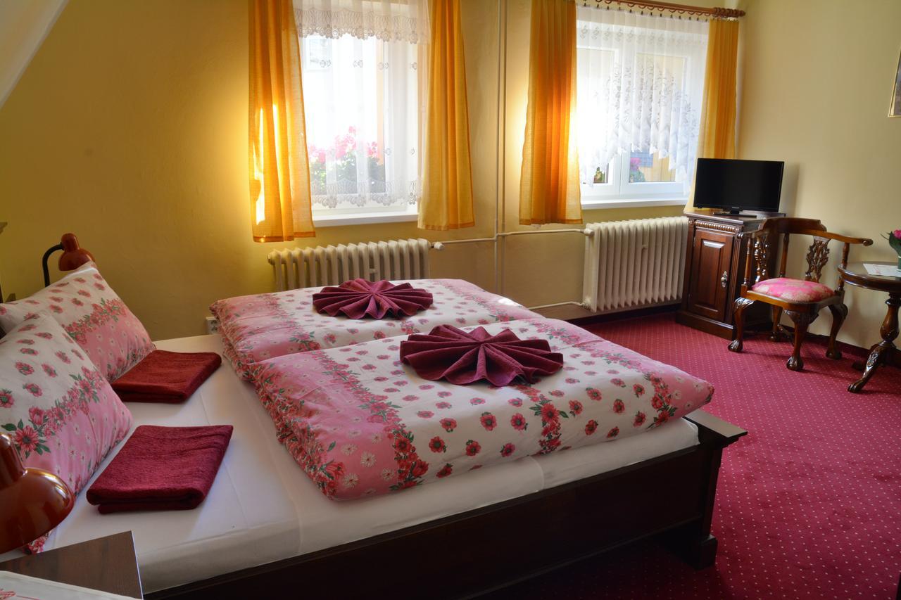 Hotel Slunecna Божий Дар Экстерьер фото
