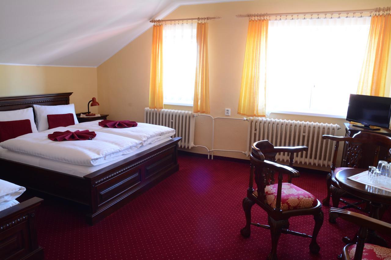 Hotel Slunecna Божий Дар Экстерьер фото